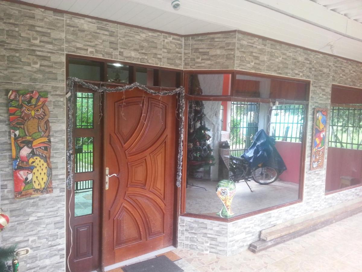 Hostal Selvatrip Leticia Exterior photo